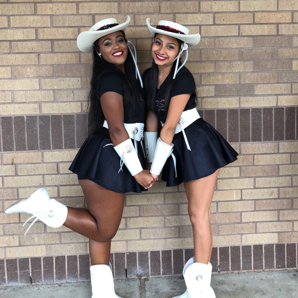 Meet your Posher, Valeria